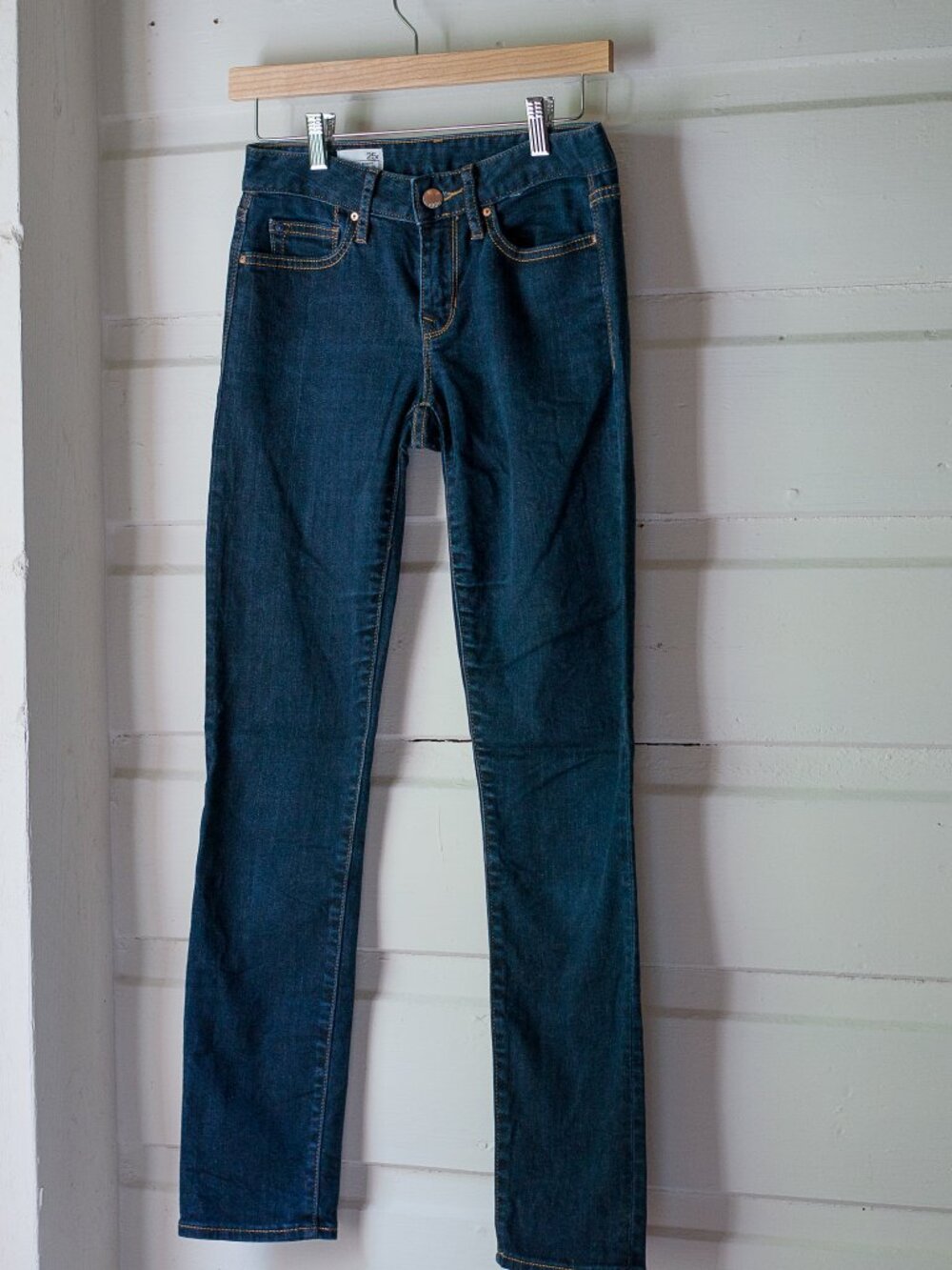 GAP Dark Wash Classic Skinny Straight Jeans 25 Regular